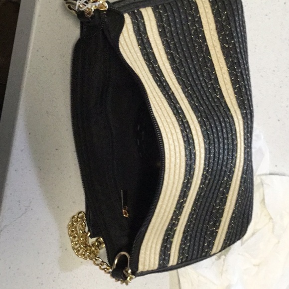 Elegant Charming Charlie clutch - Picture 3 of 5